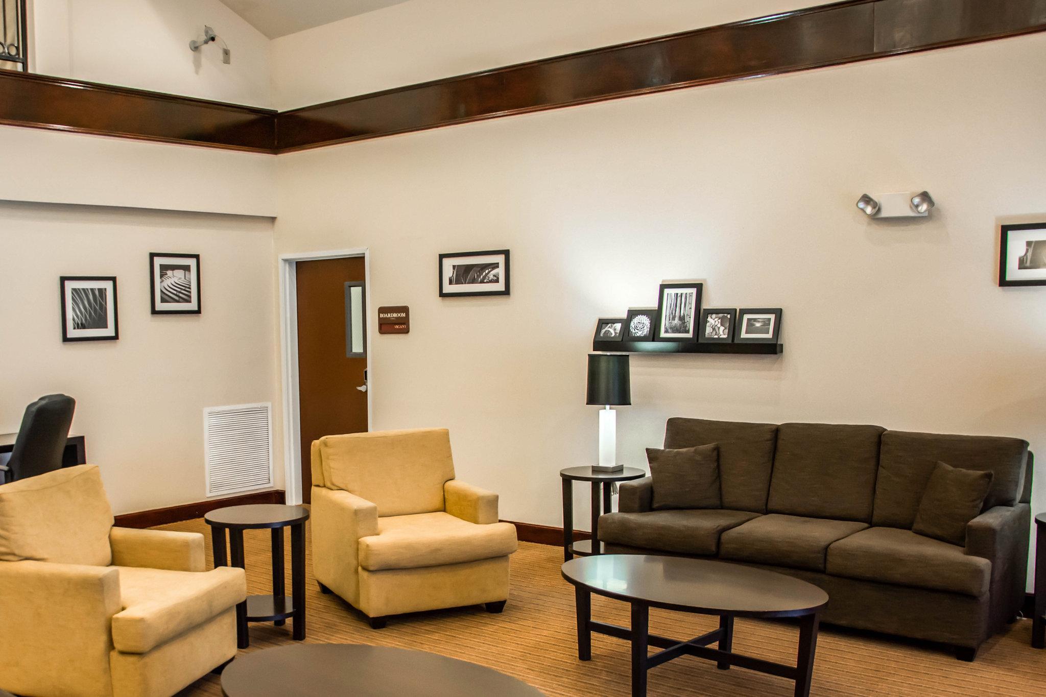 Hotel Sleep Inn&suites - Alexandria 2*