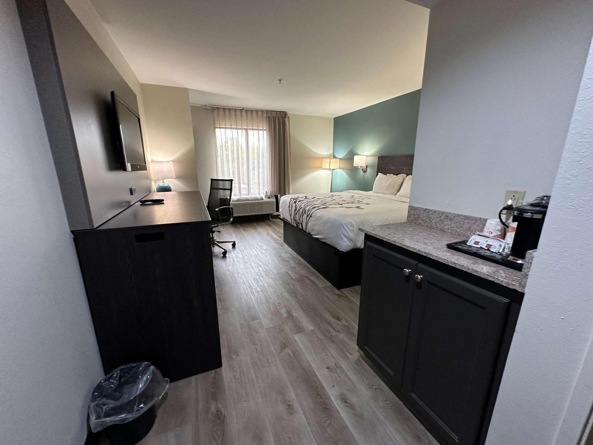 Sleep Inn&suites - Alexandria Hotel