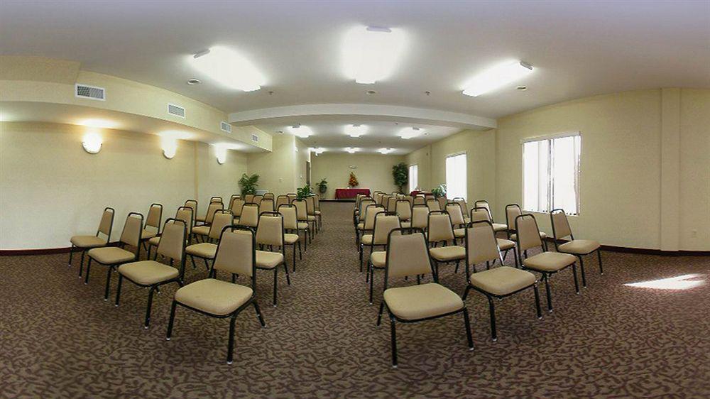 Hotel Sleep Inn&suites - Alexandria 2*